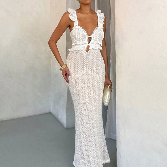 White Elegant Women's Sexy Off-Shoulder Crochet Dress - Picture 4 of 5
